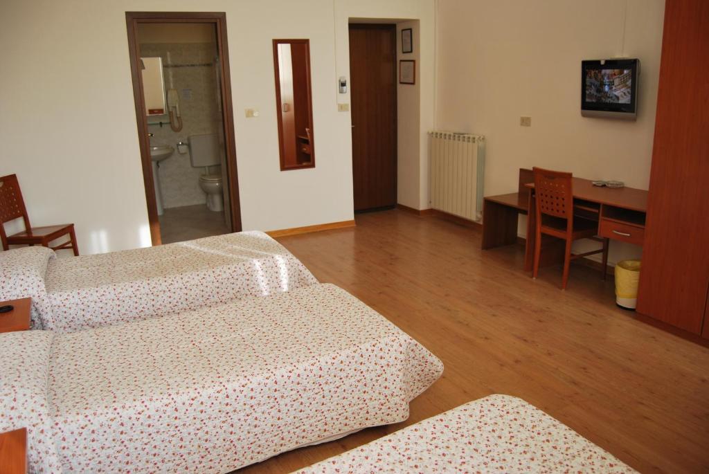 Hotel Alabarda Trieszt Szoba fotó