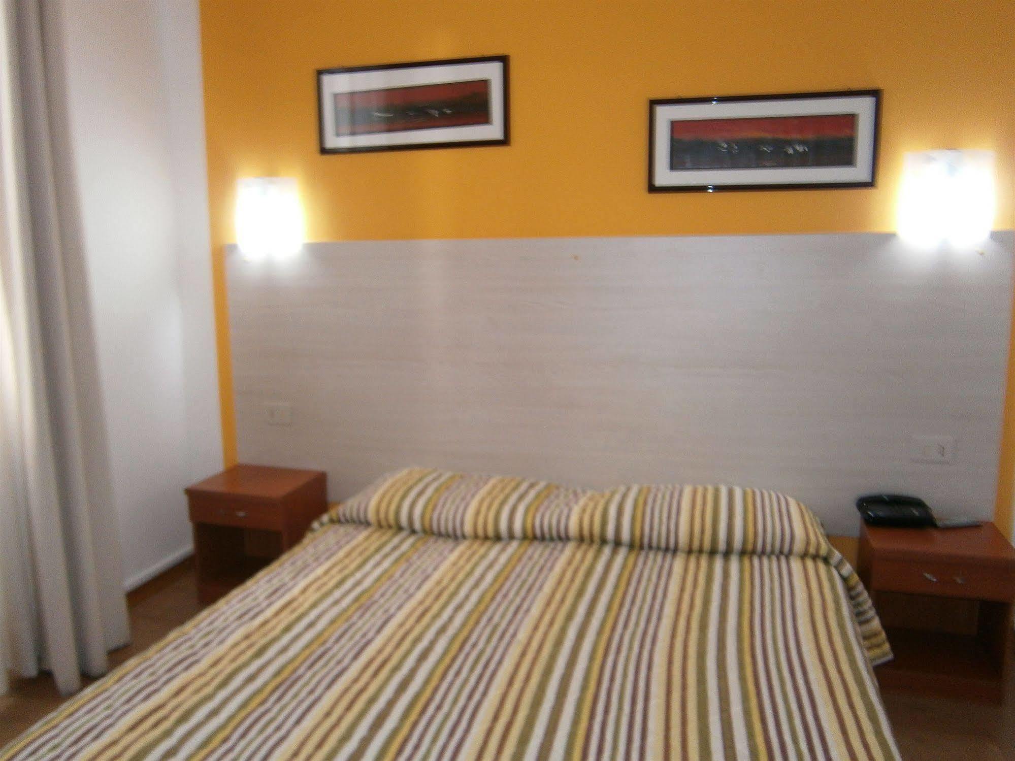 Hotel Alabarda Trieszt Kültér fotó