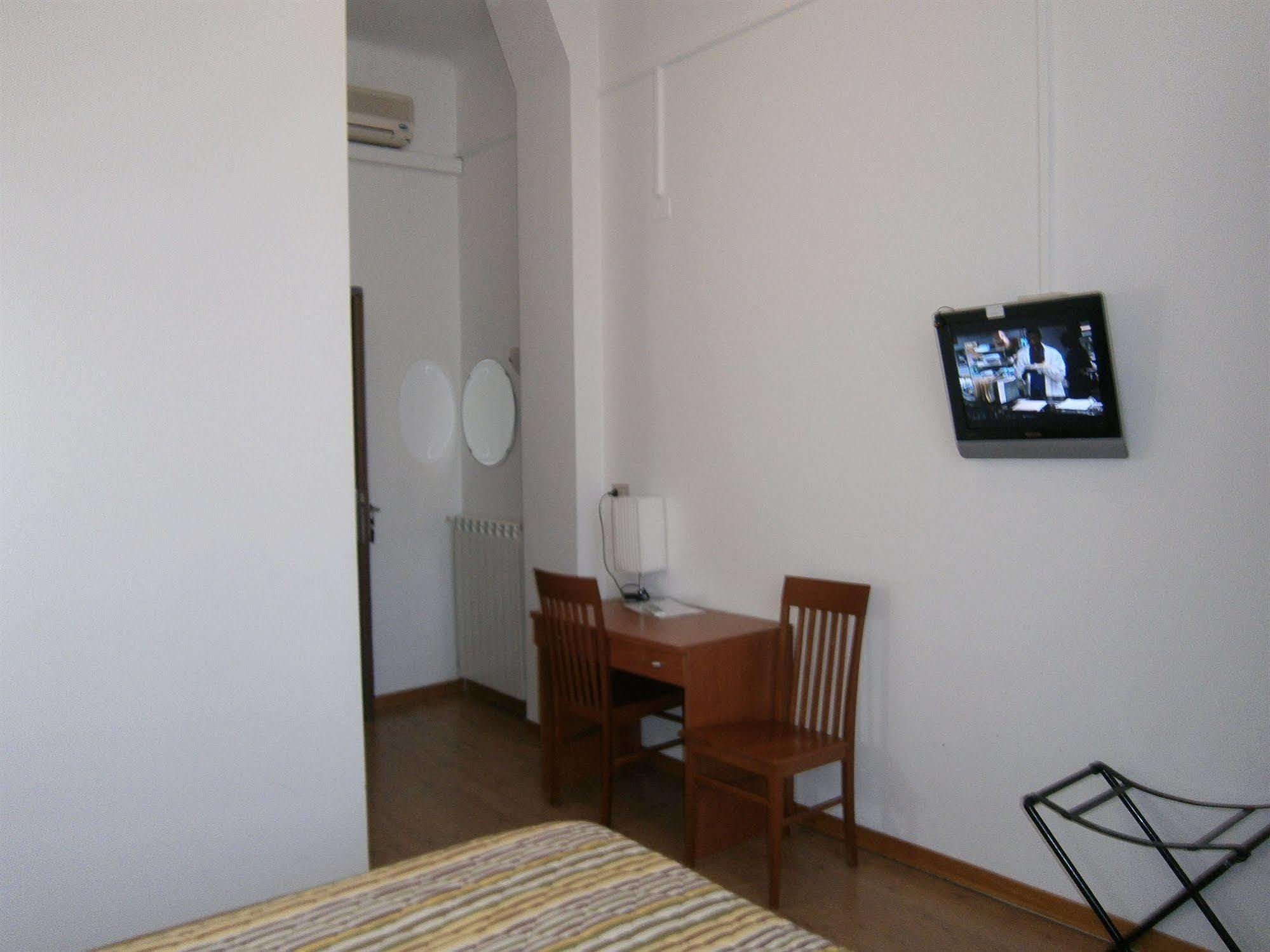 Hotel Alabarda Trieszt Kültér fotó