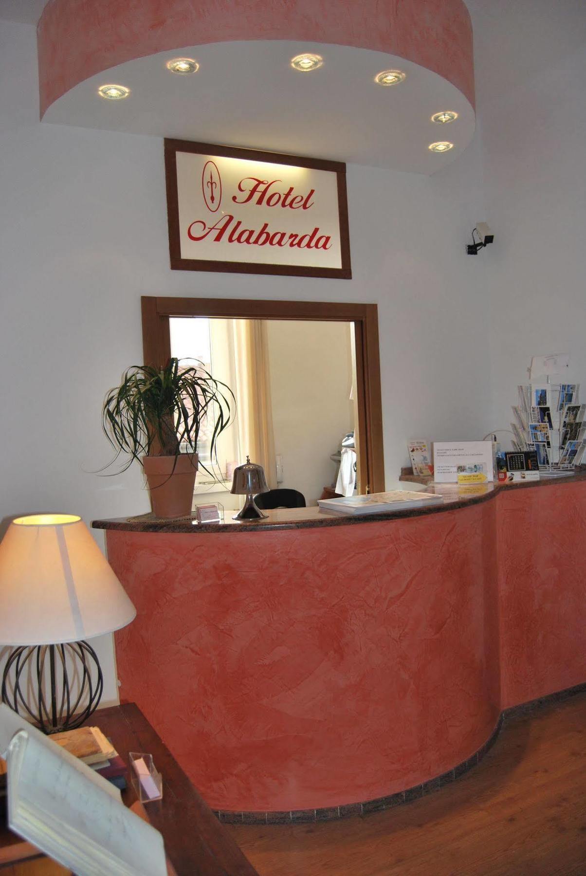 Hotel Alabarda Trieszt Kültér fotó