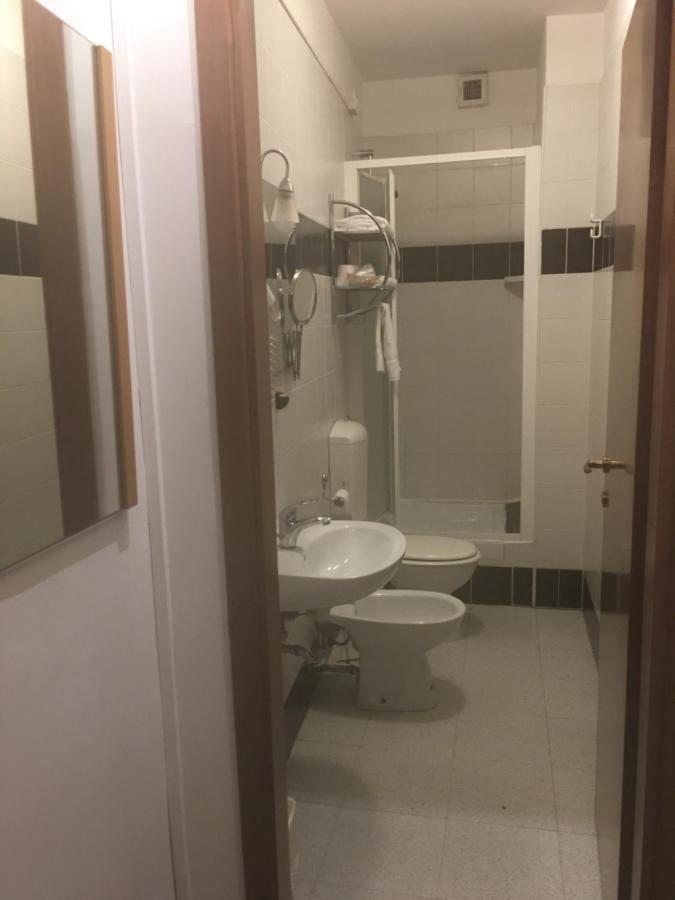 Hotel Alabarda Trieszt Kültér fotó